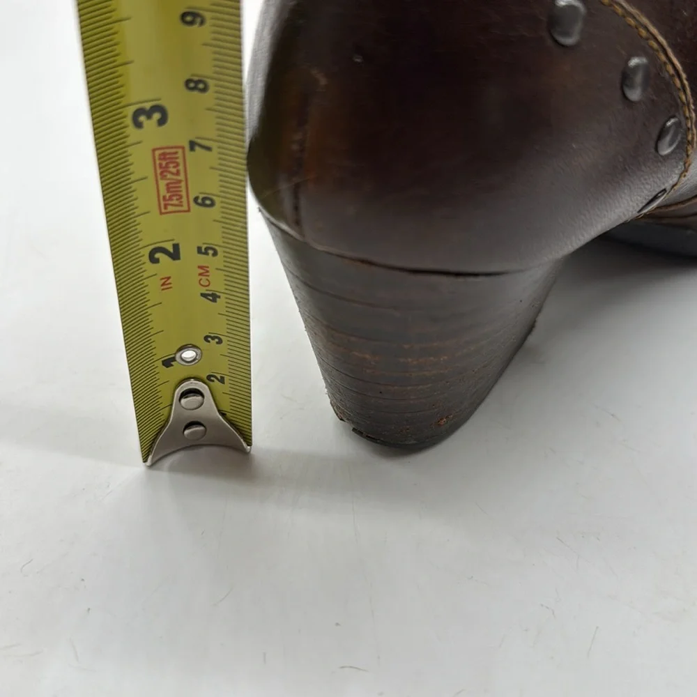 Born Chocolate Brown Ankle Boots Chunky Heel and Elastic Panels Size 7.5 MCA7775